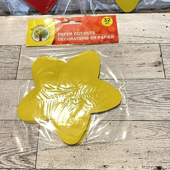 NEW LOT OF 3 TEACHING TREE PAPER CUT-OUTS-Hearts And Stars - Picture 3 of 3